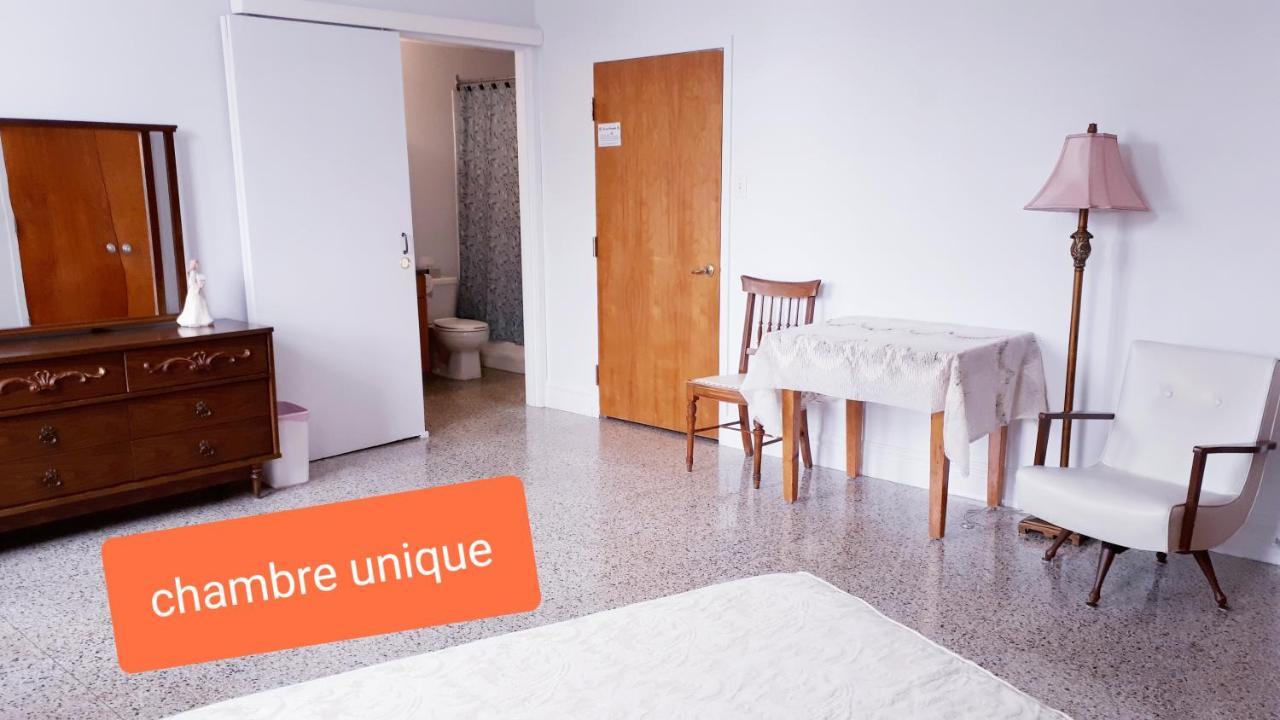 Mhotel Domaine L'Envolee- Maison Fleurie Victoriaville Ngoại thất bức ảnh